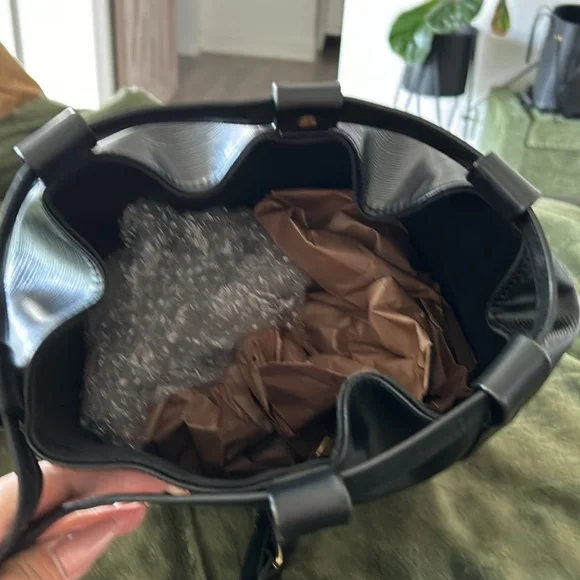 LOUIS VUITTON Randonnee Shoulder Bag 🖤🖤AR0948 EUC 🖤🖤